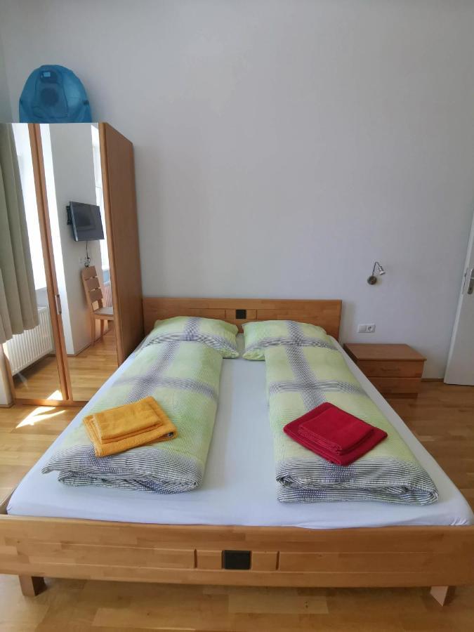 Hellwagstraße Appartement *