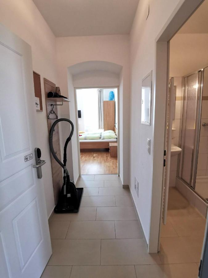Hellwagstraße Appartement *